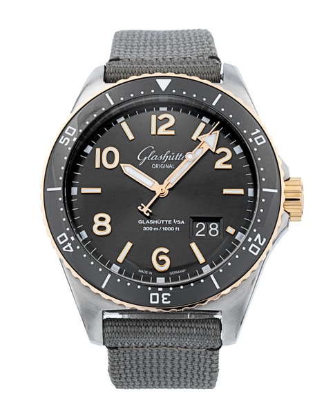 Glashutte Original SeaQ Panorama Date 1-36-13-04-91-34
